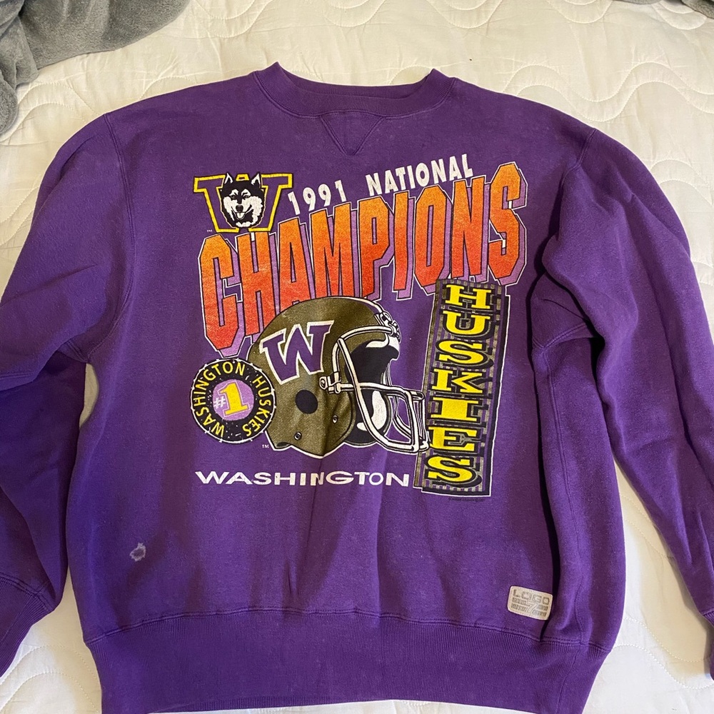 Washington Huskies Crewneck sweater